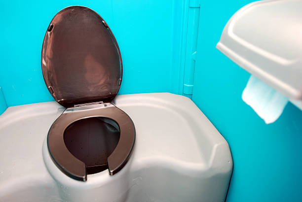 Best Portable restroom trailer rental  in Stuart, FL